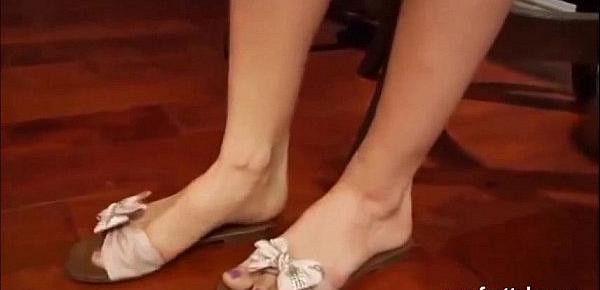  Kayla Jane dangling feet